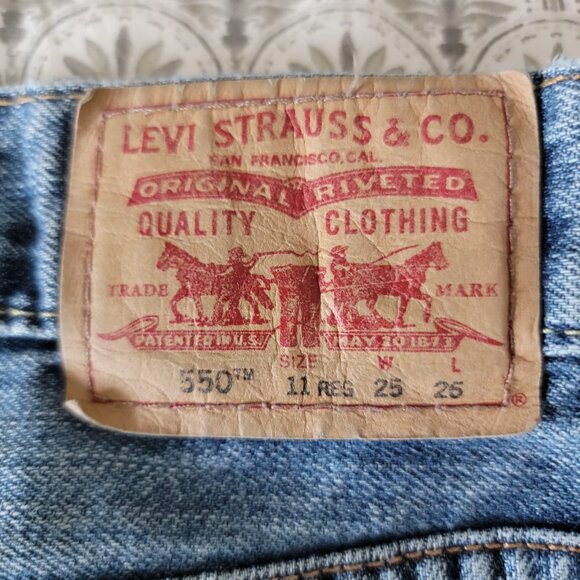 Iconic 505 red tab Levis - Picture 8 of 10